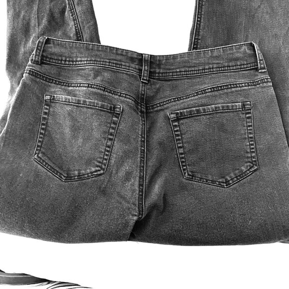 CHICIOS JEANS Washed Grey Color Subtle Black Rhinestone Pocket Sz 1 R - Picture 3 of 12